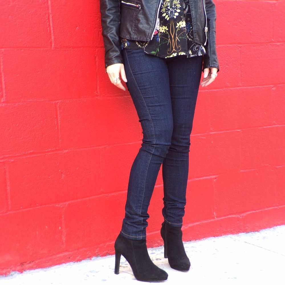 MODCLOTH Karaoke Seamstress Skinny Jeans 26 - Picture 2 of 10